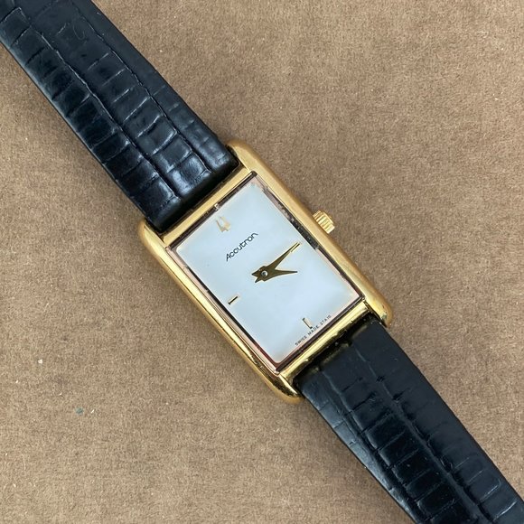 Vintage Bulova Accutron Swiss Quartz Watch - Picture 4 of 8